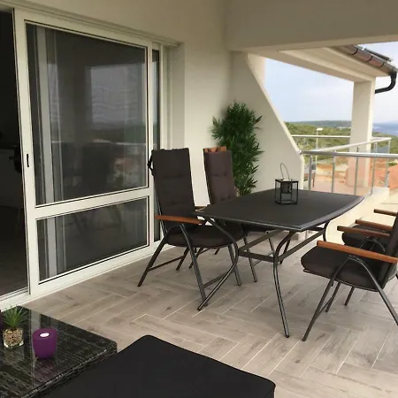 Ada Apartment *