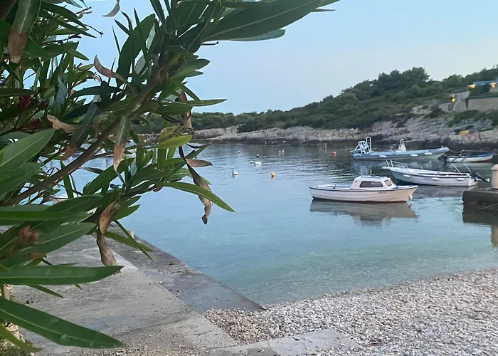 Ada Apartmán Vis
