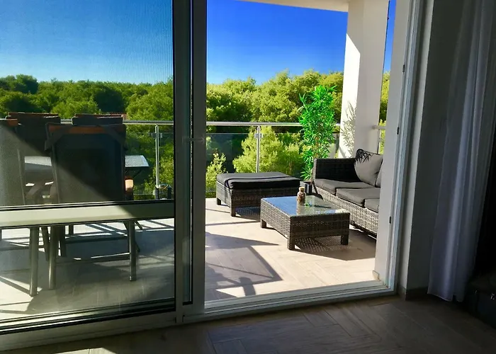 Ada Apartmán Vis