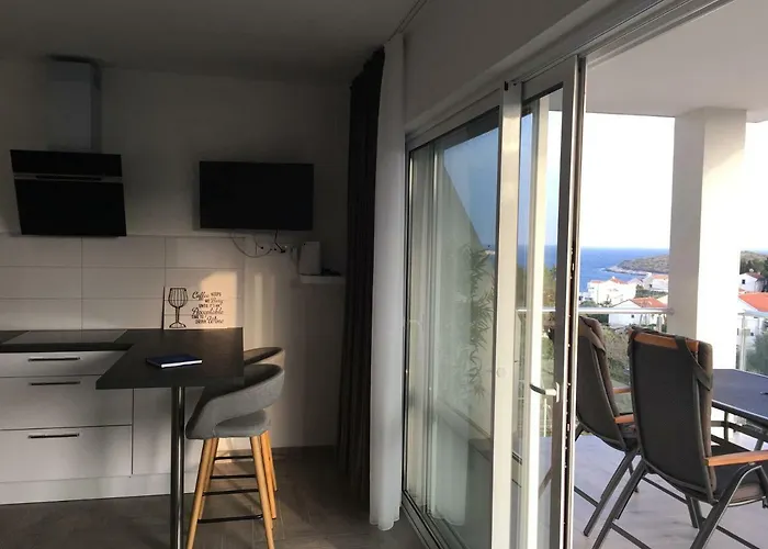Ada Apartmán Vis