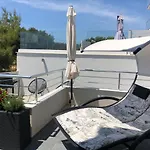 Ada *