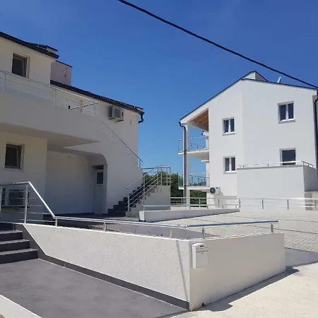 Apartament Ada *