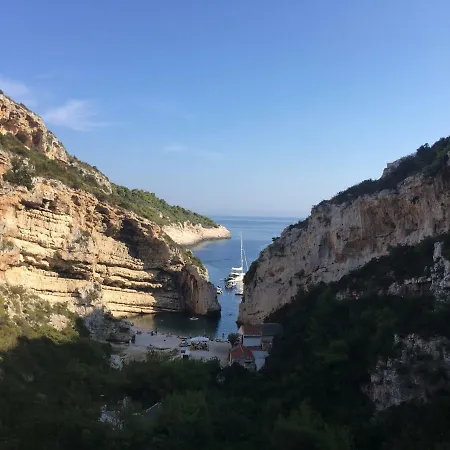 Apartment Ada Vis
